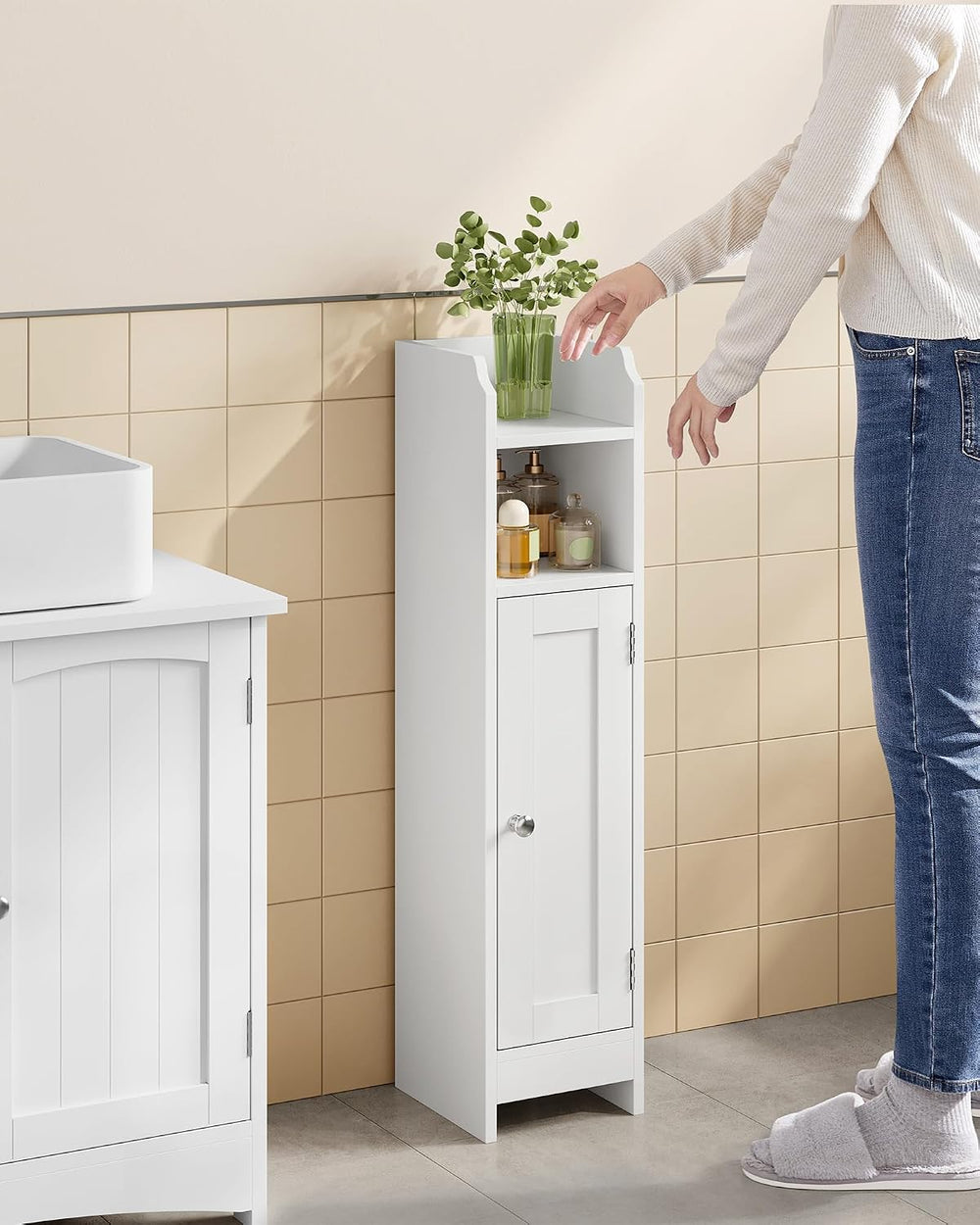 VASAGLE Small Storage Corner Floor Cabinet with Door, Cloud White