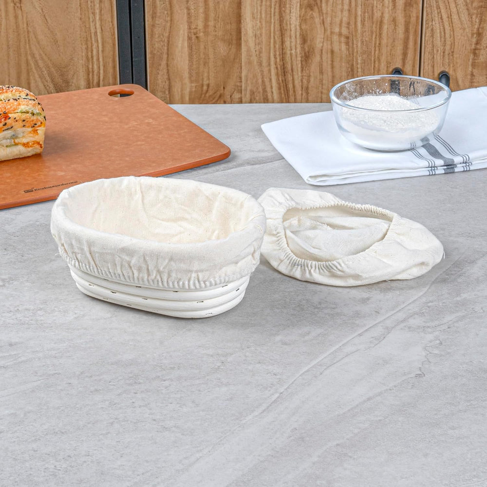 Restaurantware Oval Rattan Banneton Proofing Basket, 2 Cotton Liners, 1 Ct