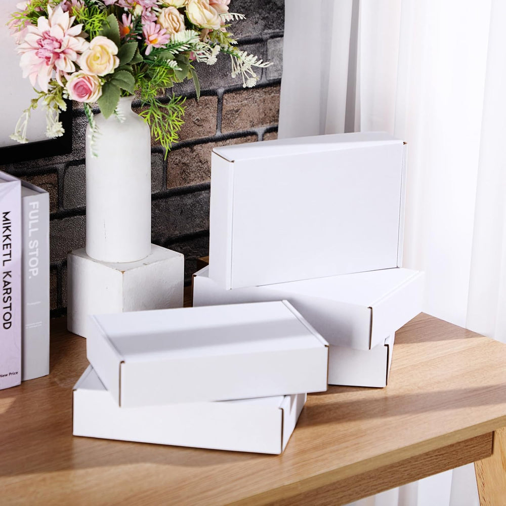 Qilery 200 Pcs 6.1 x 4.02 x 1.26 Inches Mailing Boxes White Mailer Boxes