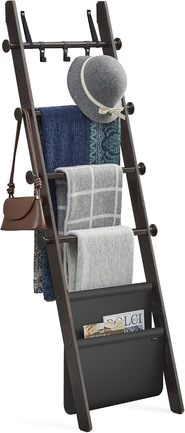 VASAGLE Blanket Ladder, 5-Tier Pine Wood Ladder Shelf with PU Leather Bag