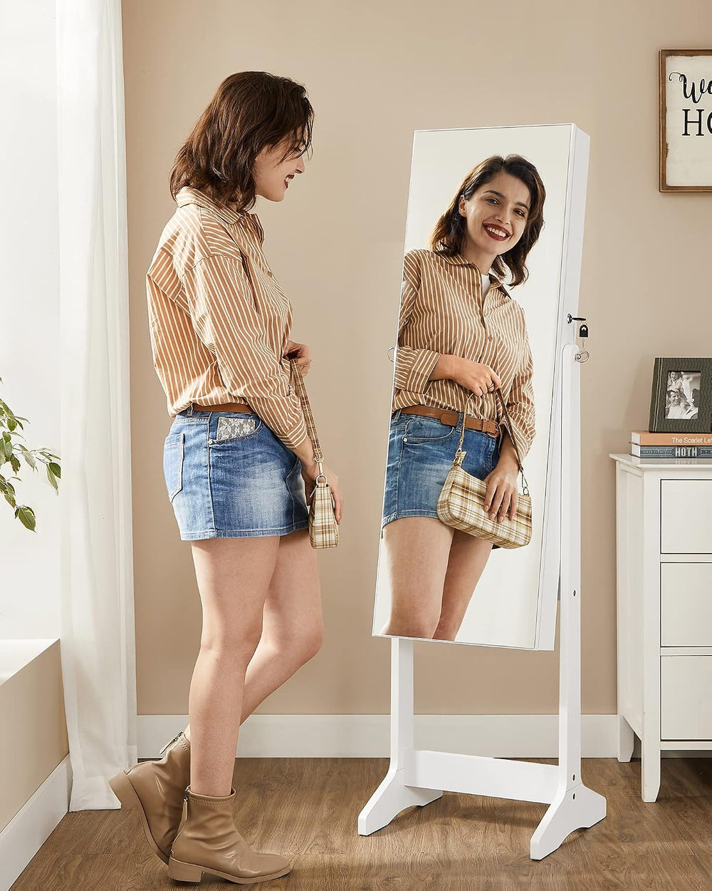 SONGMICS LED Jewelry Cabinet Standing, Lockable Armoire
