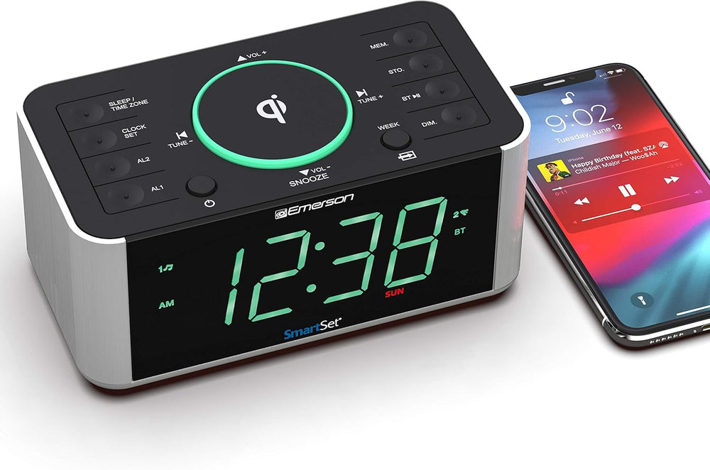 Emerson SmartSet Wireless Charging Dual Alarm Clock Radio with PLL FM, 10 Wat...