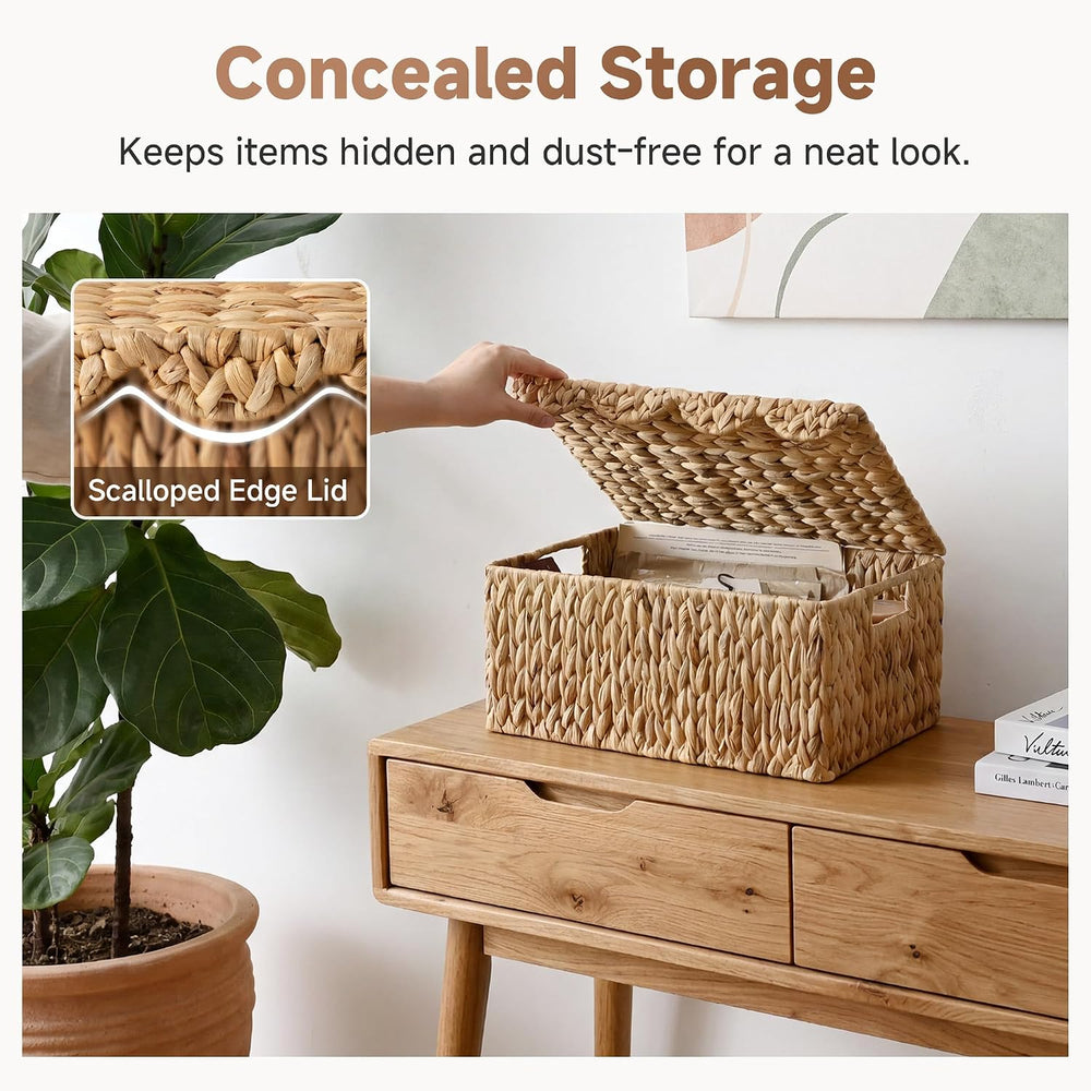 StorageWorks Scalloped Wicker Basket with Lid, Woven Water Hyacinth Basket