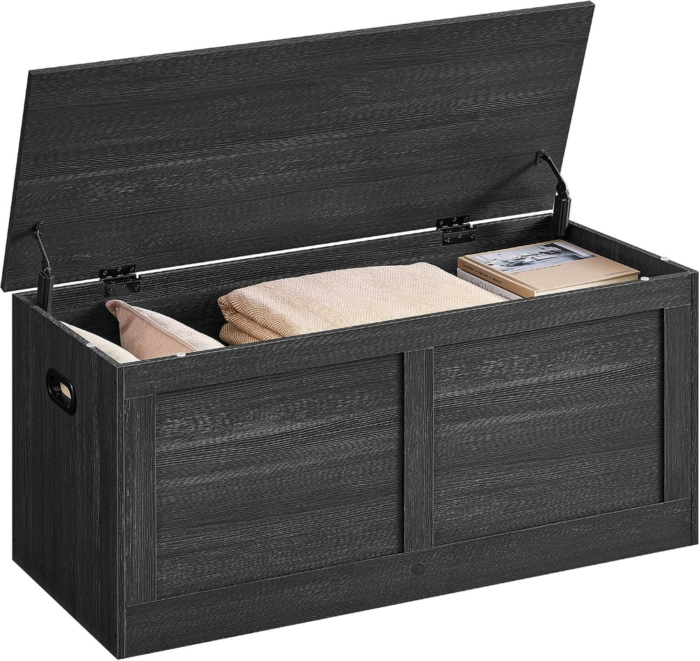 VASAGLE Storage Chest with 2 Safety Hinges, 15.7 x 39.4 x 18.3 Inches